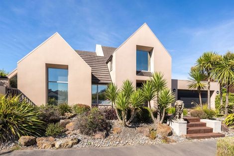 Photo of property in 6 Chateau Drive, Burnside, Christchurch, 8053