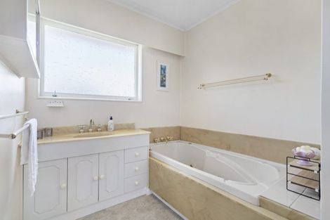 Photo of property in 28 Galaxy Drive, Mairangi Bay, Auckland, 0630