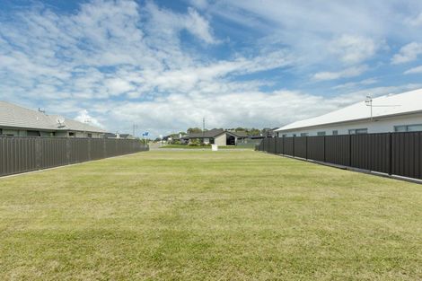 Photo of property in 52 Pelorus Avenue, Poraiti, Napier, 4112