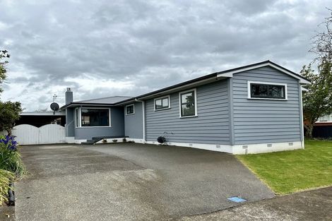 Photo of property in 5 Conway Place, Terrace End, Palmerston North, 4410