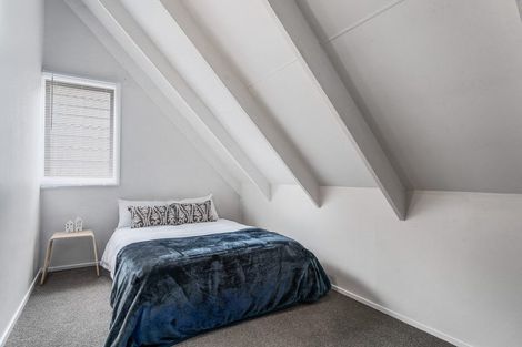 Photo of property in 15a Williams Street, Sunshine Bay, Queenstown, 9300