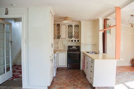 Photo of property in 14 Bridge Street, Tuatapere, 9620