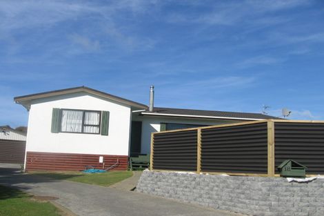Photo of property in 18 The Yardarm, Whitby, Porirua, 5024