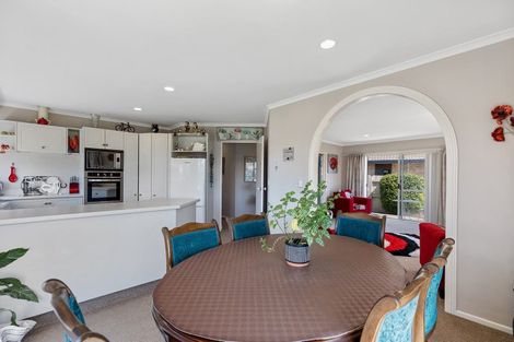 Photo of property in 12 Kentia Avenue, Mount Maunganui, 3116