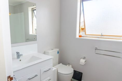 Photo of property in 47a Bellingham Place, Avonhead, Christchurch, 8042