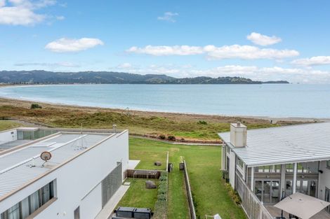 Photo of property in 47 Taumata Road, Omaha, 0986