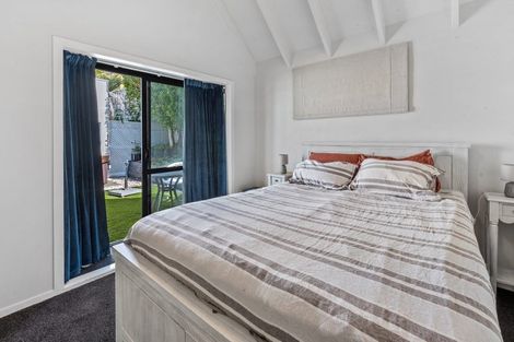 Photo of property in 1/82 Knights Road, Rothesay Bay, Auckland, 0630