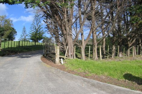 Photo of property in 696 Taiharuru Road, Taiharuru, Onerahi, 0192