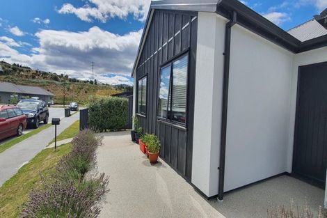 Photo of property in 51a-b Peterley Road, Lower Shotover, Queenstown, 9304