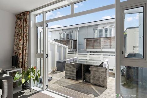 Photo of property in Victoria Villas, 43/35 Pirie Street, Mount Victoria, Wellington, 6011