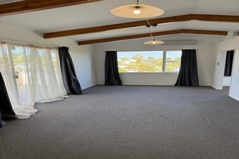 Photo of property in 46 Richards Avenue, Forrest Hill, Auckland, 0620