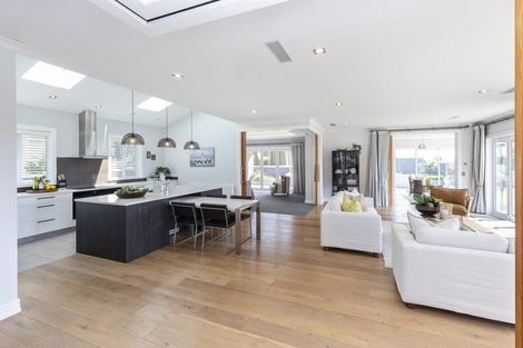 Photo of property in 6 Rushden Rise, Westmorland, Christchurch, 8025