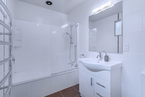 Photo of property in 32 Chesterman Road, Riverlea, Hamilton, 3216