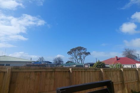 Photo of property in 12/3226 Great North Road, New Lynn, Auckland, 0600