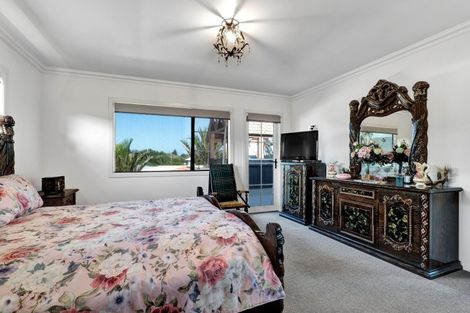 Photo of property in 30 Messenger Terrace, Oakura, 4314