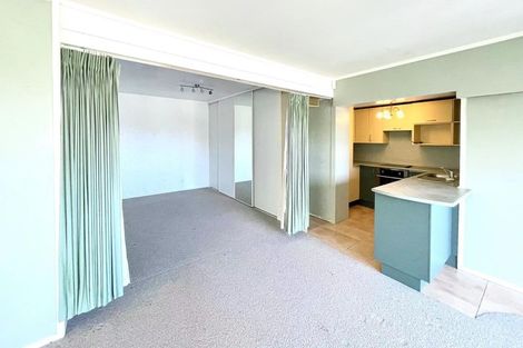 Photo of property in 254 Don Buck Road, Massey, Auckland, 0614