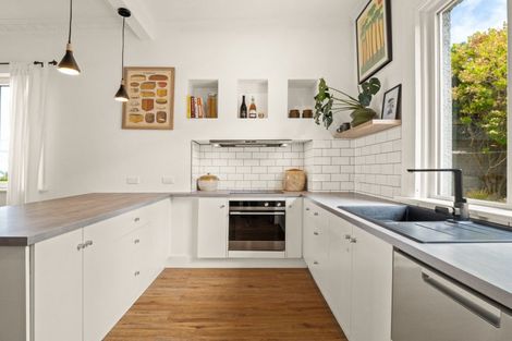 Photo of property in 37 Skibo Street, Kew, Dunedin, 9012