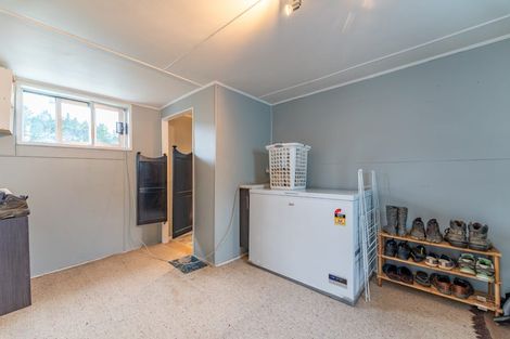 Photo of property in 24 Queen Street, Pareora, 7912