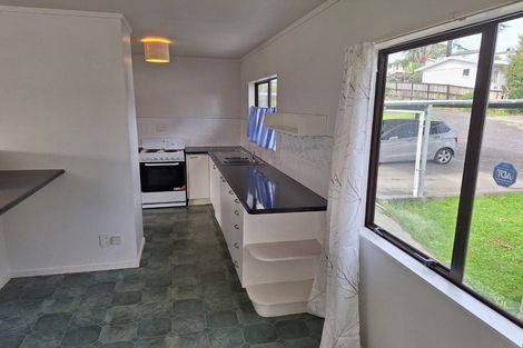 Photo of property in 1/42 Tudor Road, Henderson, Auckland, 0610