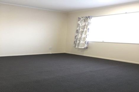 Photo of property in 2/9 Midvale Place, Burswood, Auckland, 2013