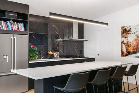 Photo of property in 9 Washingtonia Way, Omokoroa, 3114