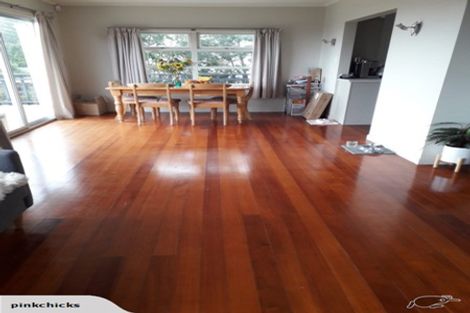 Photo of property in 115 Glengarry Road, Glen Eden, Auckland, 0602