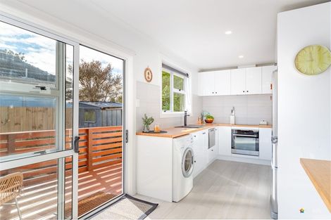 Photo of property in 7 Chaffey Crescent, Titahi Bay, Porirua, 5022