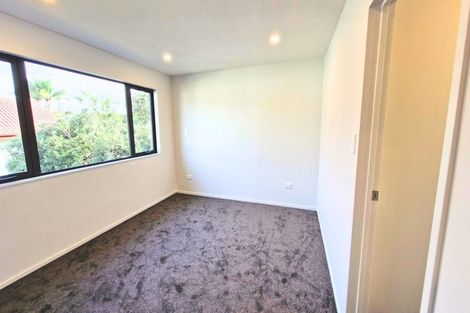 Photo of property in 90c Moire Road, Massey, Auckland, 0614