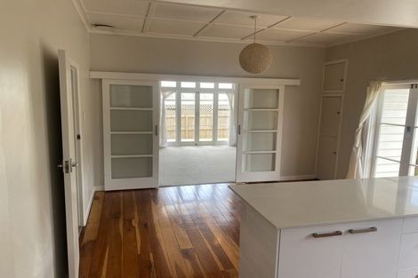 Photo of property in 1 Nikau Road, Otahuhu, Auckland, 1062