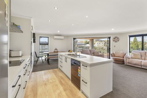 Photo of property in 15 Carlingford Rise, Dinsdale, Hamilton, 3204