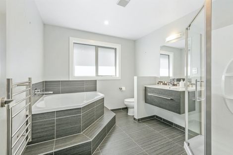 Photo of property in 75 Aotea Drive, Aotea, Porirua, 5024