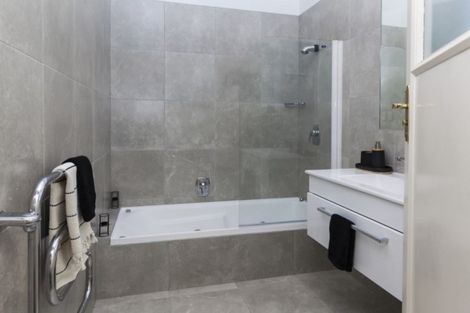 Photo of property in 9 Waiwetu Street, Fendalton, Christchurch, 8052