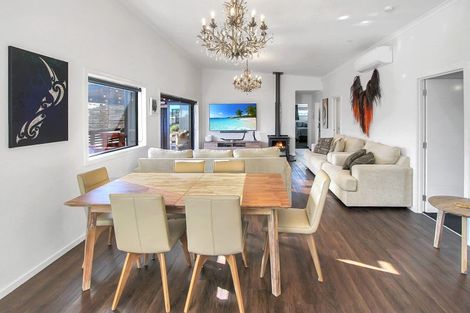 Photo of property in 20 Forbes Road, Foxton Beach, Foxton, 4815