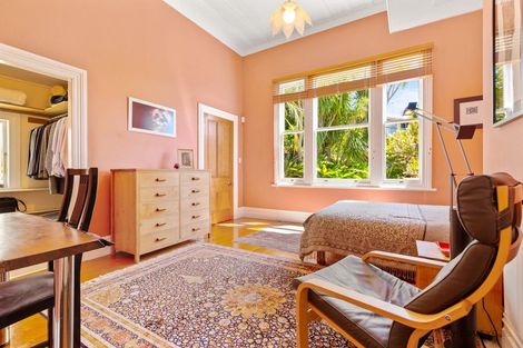 Photo of property in 49 West Lynn Road, Titirangi, Auckland, 0604