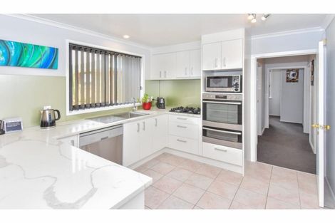 Photo of property in 3 Bowen Street, Manurewa East, Auckland, 2102