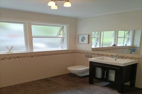 Photo of property in 17a Blue Mountains Road, Silverstream, Upper Hutt, 5019