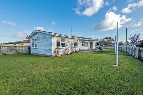 Photo of property in 46 Sutherland Crescent, Westbrook, Palmerston North, 4412