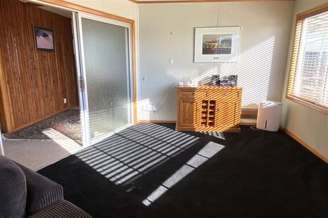 Photo of property in 2 Hewlett Road, Karoro, Greymouth, 7805