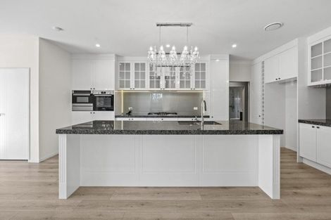 Photo of property in 16 Lime Hill Rise, Flat Bush, Auckland, 2019
