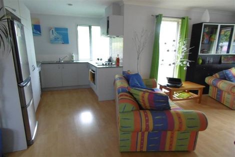 Photo of property in 6 Red Oak Place, Schnapper Rock, Auckland, 0632