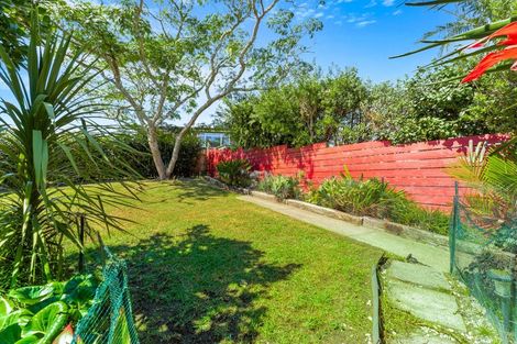 Photo of property in 44 Amorino Drive, Red Beach, 0932