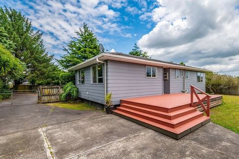 Photo of property in 62 Pukeroa Place, Papakura, 2110