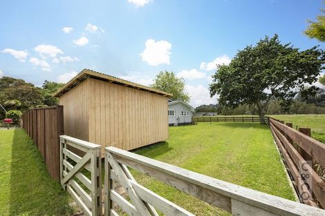 Photo of property in 1082 Old North Road, Waimauku, 0882