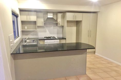 Photo of property in 19 East Coast Road, Milford, Auckland, 0620