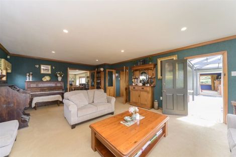 Photo of property in 1911 Makino Road, Halcombe, Feilding, 4779