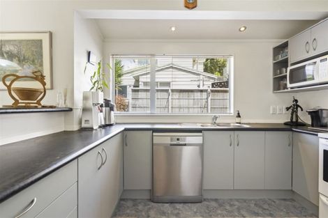 Photo of property in 2/7 Fordham Street, Beach Haven, Auckland, 0626