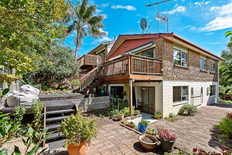 Photo of property in 1/12 Elmira Place, Browns Bay, Auckland, 0630
