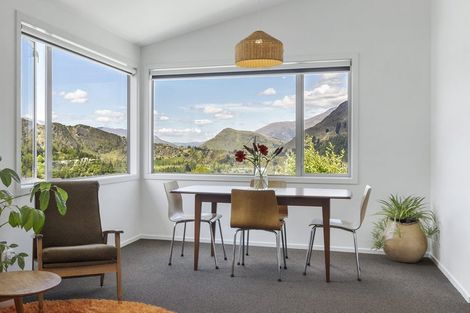 Photo of property in 30b Harrys Close, Arthurs Point, Queenstown, 9371