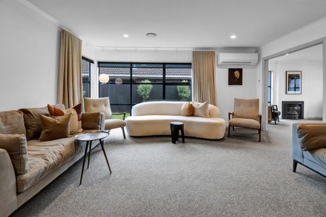 Photo of property in 81 Pacific Drive, Fitzherbert, Palmerston North, 4410