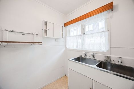 Photo of property in 116 Kervil Avenue, Te Atatu Peninsula, Auckland, 0610